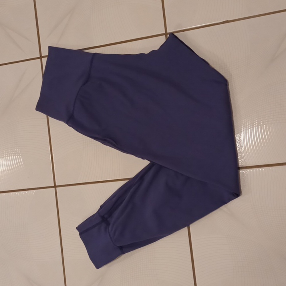 4/$80 Bluish Purple Leggings - Size Medium